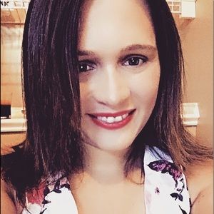 Meet your Posher, Whitney